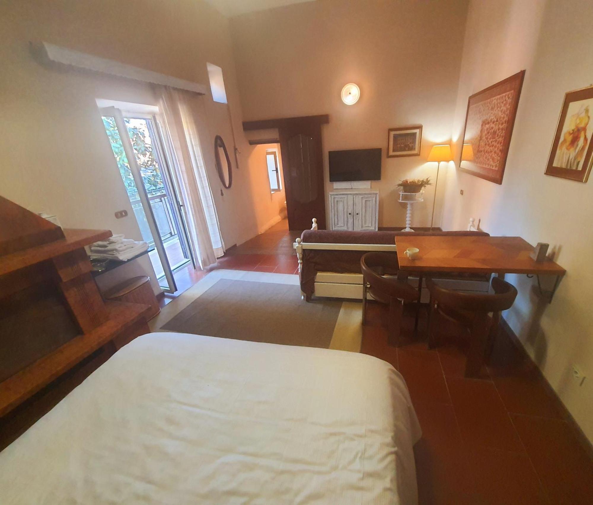 Le Stanze Dei Doria Hotel Valmontone Kültér fotó