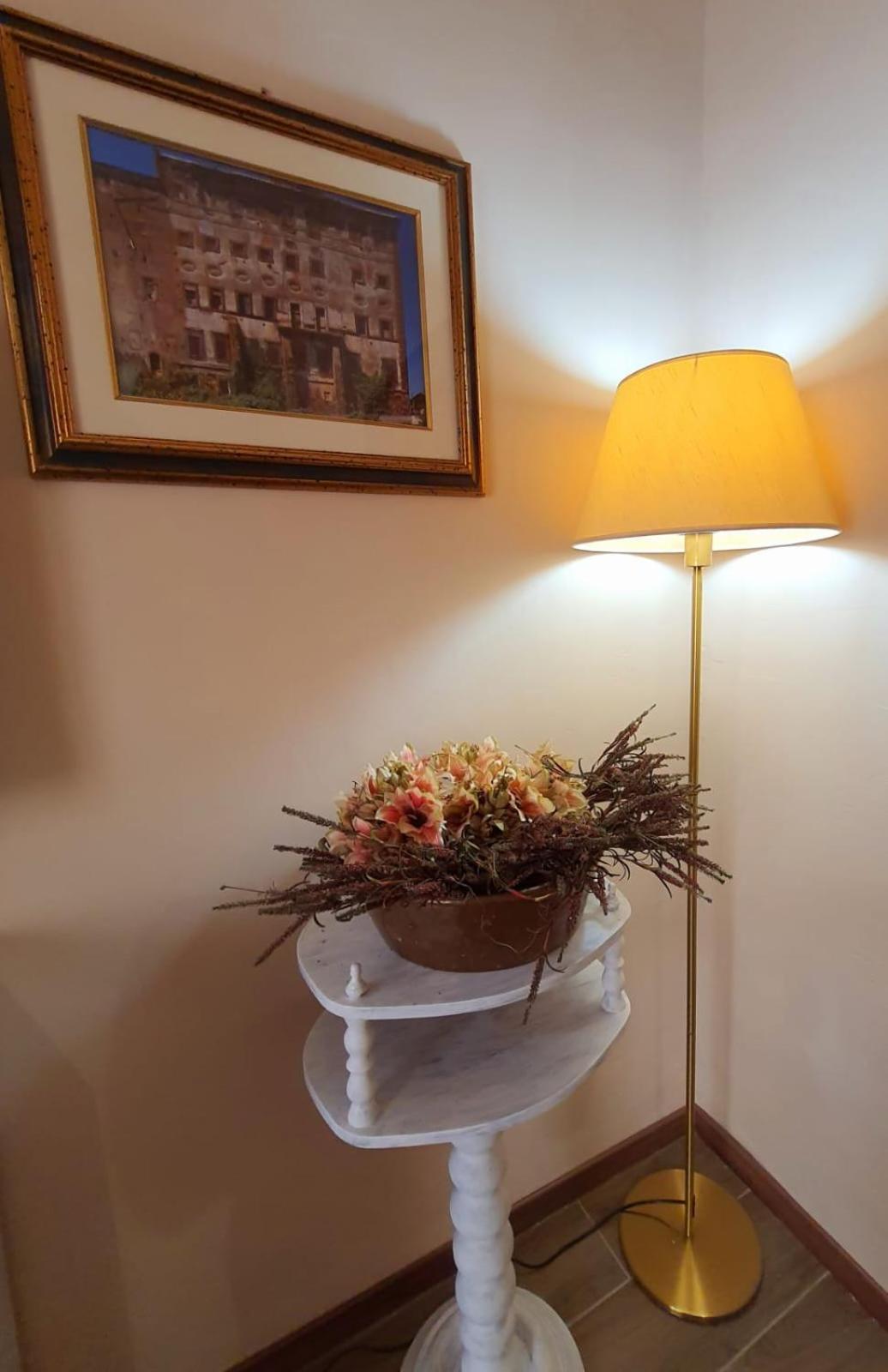 Le Stanze Dei Doria Hotel Valmontone Kültér fotó